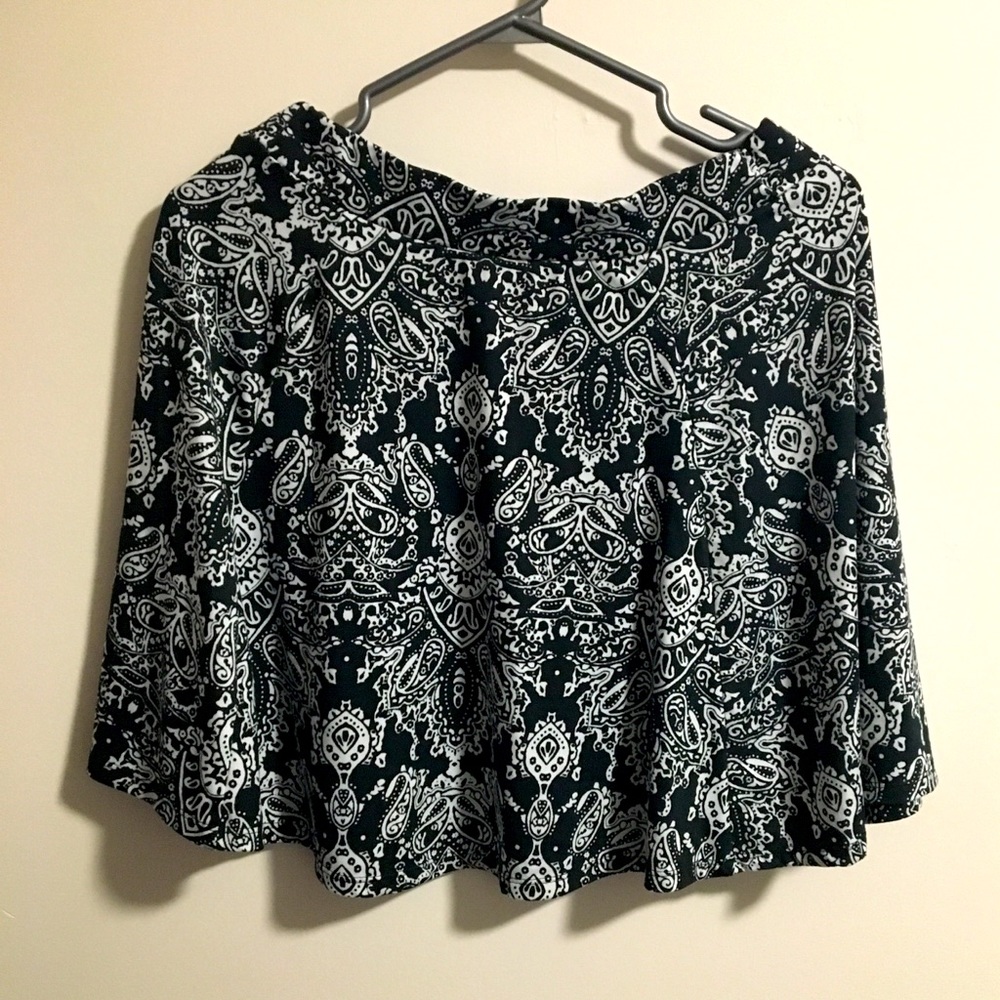 Rebel Sugar Paisley Skirt | Medium | EEUC